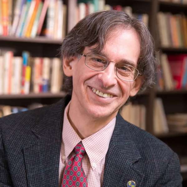 Альфи Кон және шартсыз махаббат: Бала тәрбиесіндегі ескі қағидалар неге іске аспайды?